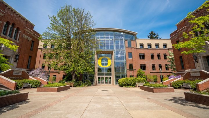 The University of Oregon building that sit in the centre of the campus