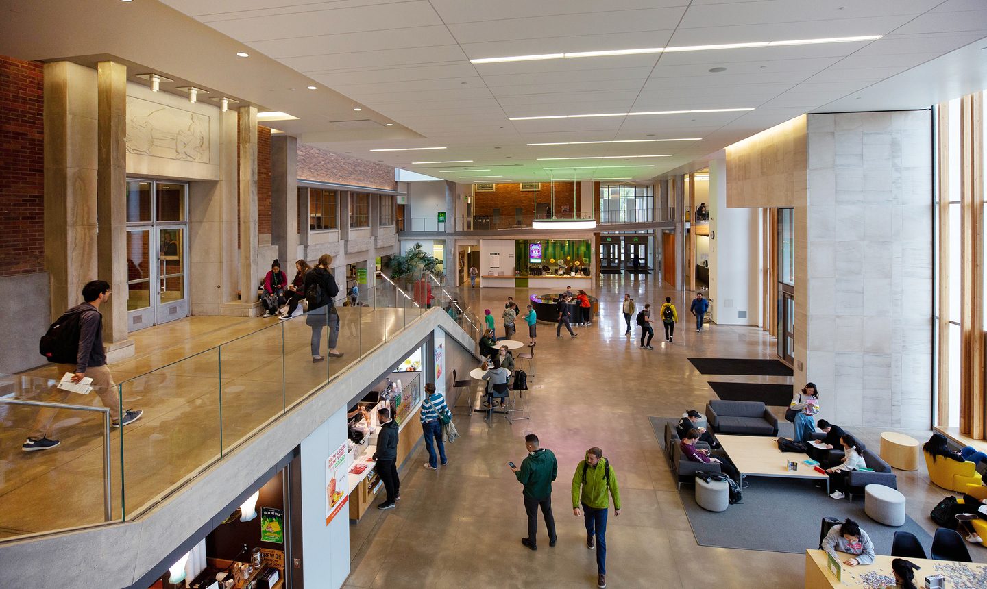 University of Oregon campus building where students can eat and socialise