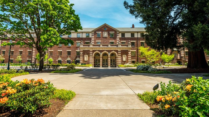 A close up of the Straub building in the Oregon campus