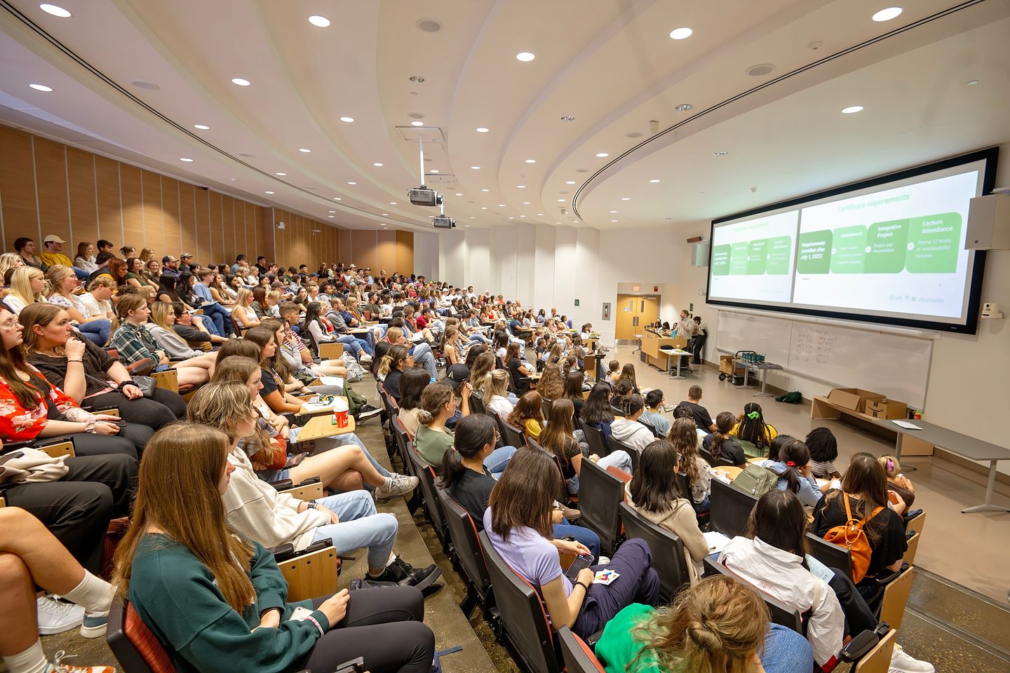 U of A students participating in a faculty orientation