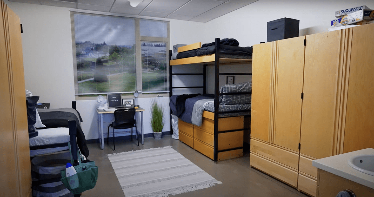 Student housing at UO's residential hall